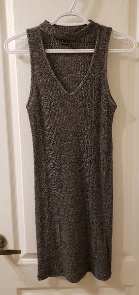 Urban Behaviour Dress - Picture 1 of 2